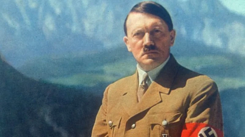 Cine Este Adolf Hitler?